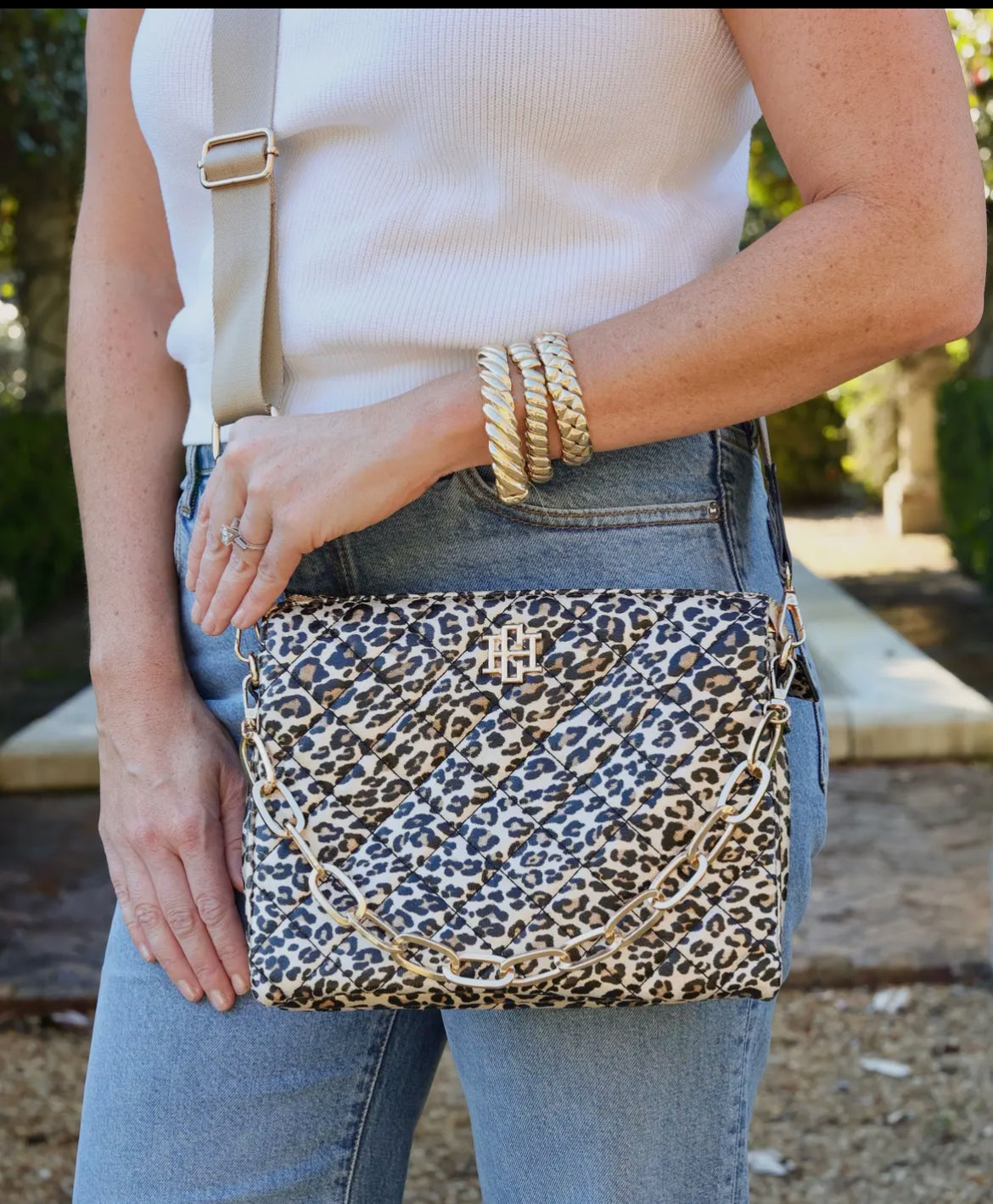 Shiny spotted quilted Ariana