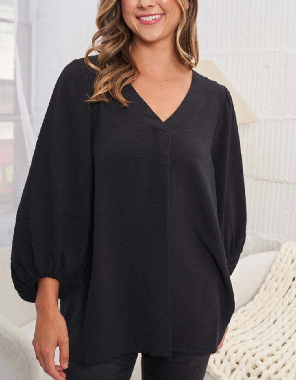 Curvy Black long sleeve v-neck top