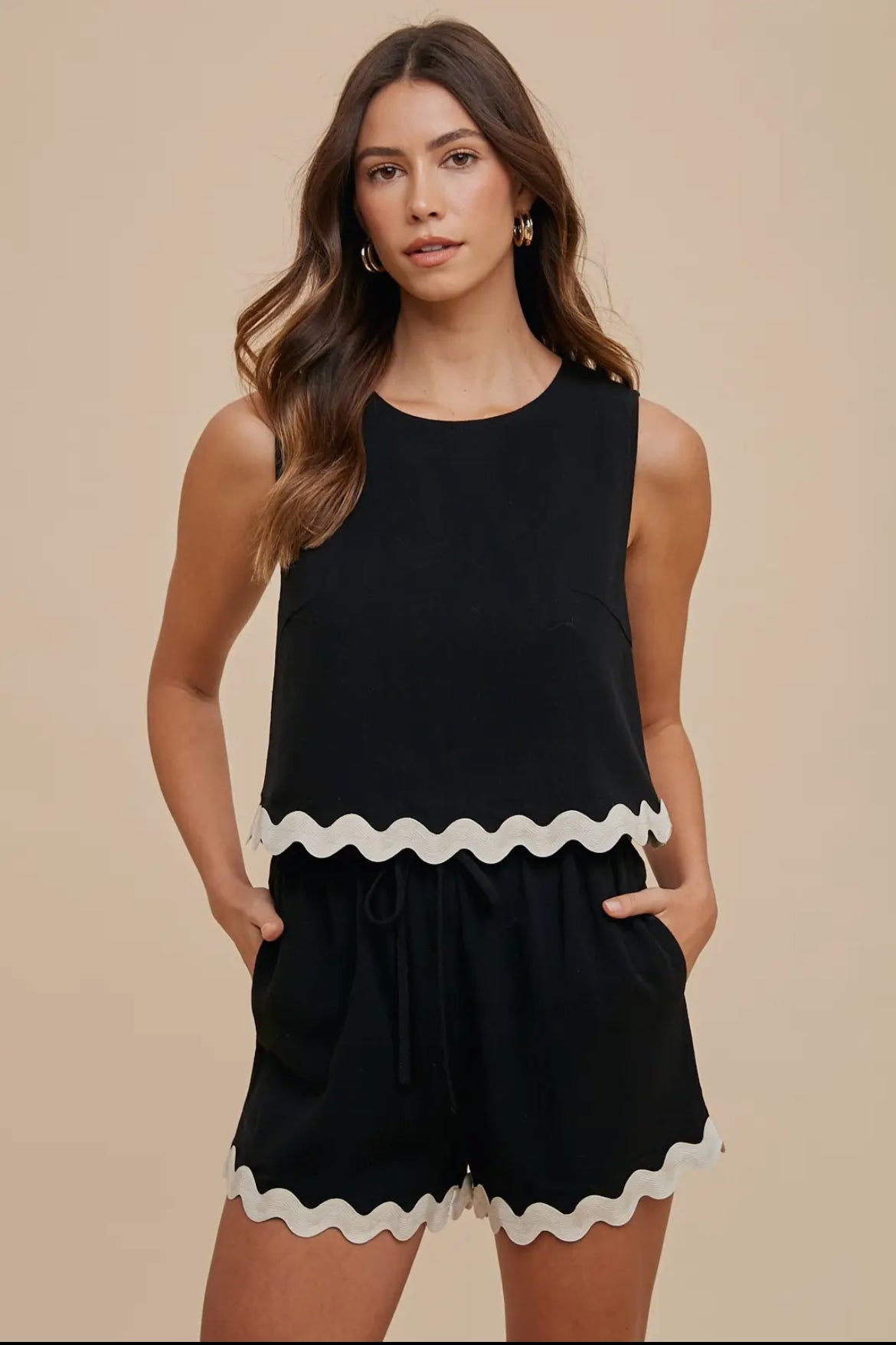 Black Scallop trim top- lined