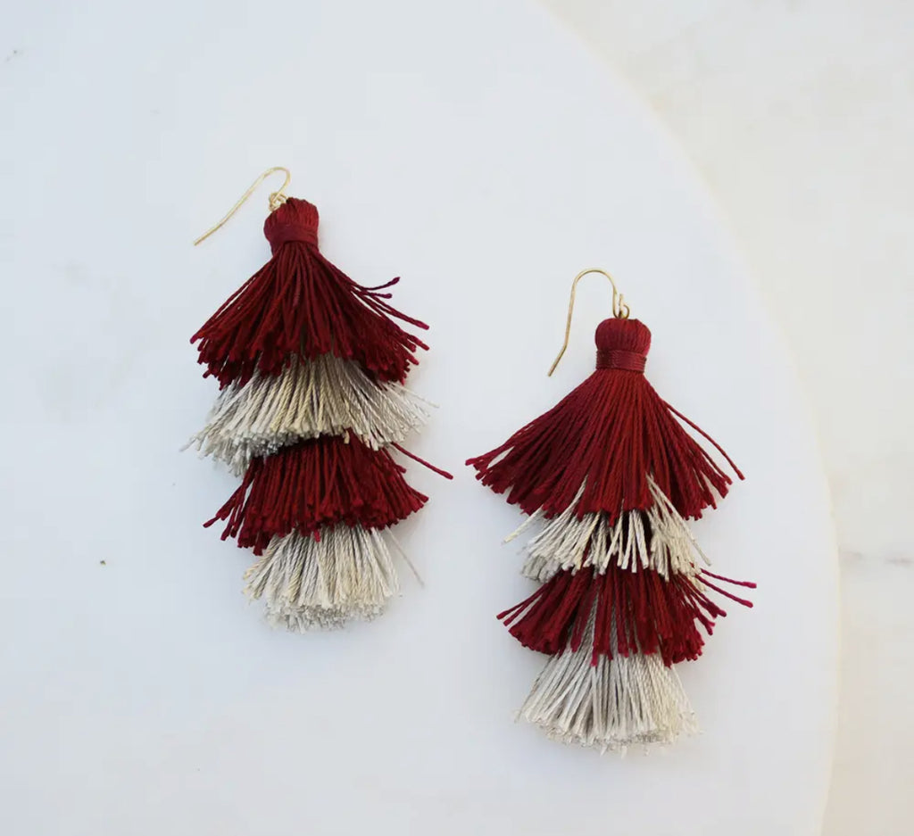 Spirit tassels earrings maroon/gray