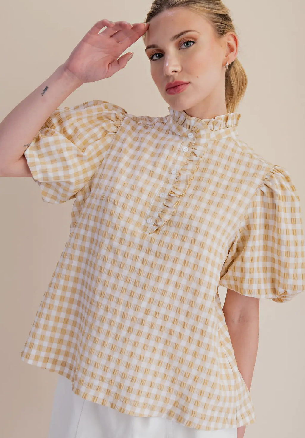Tan ruffled blouse w/puff sleeve