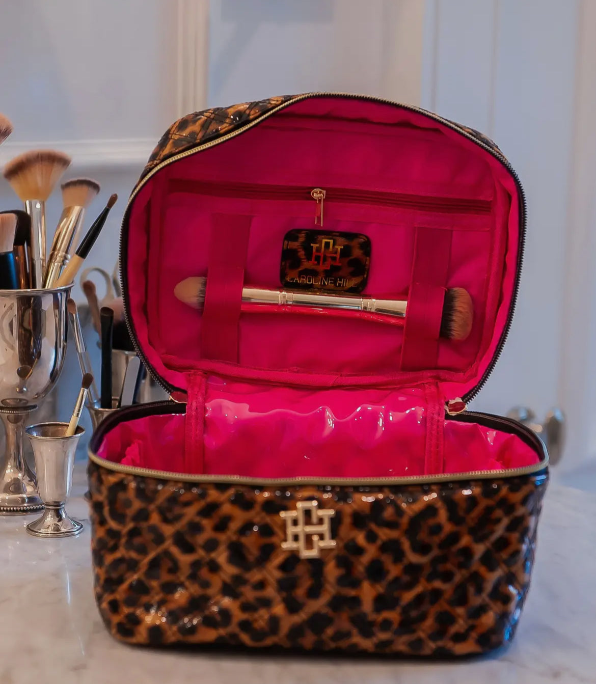Hampton train case, leopard
