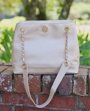 Teegan tote in Tan or pearl