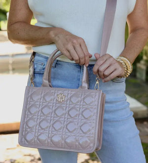 Quilted tote bag/crossbody in taupe or black