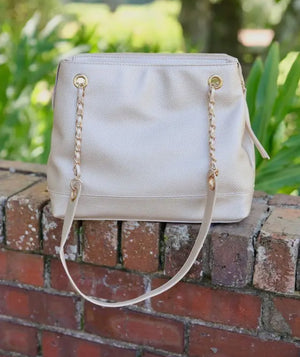 Teegan tote in Tan or pearl