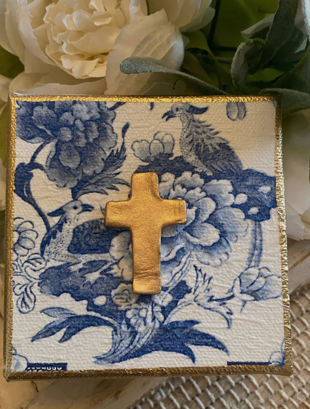 Chinoiserie gilded Cross canvas