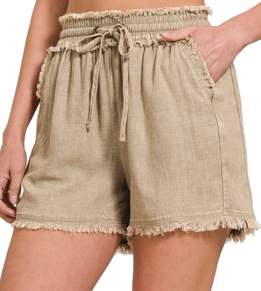 Washed linen frayed shorts - beige