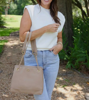 Teegan tote in Tan or pearl