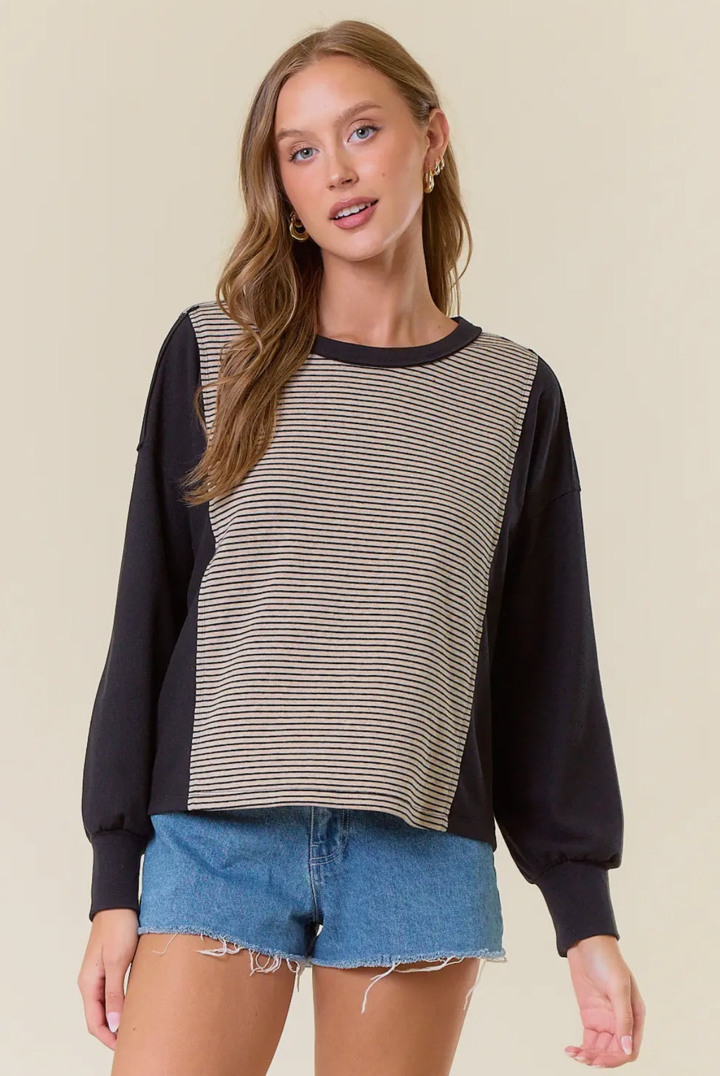 Black round crewneck stripe oversized top w/raw edge detail