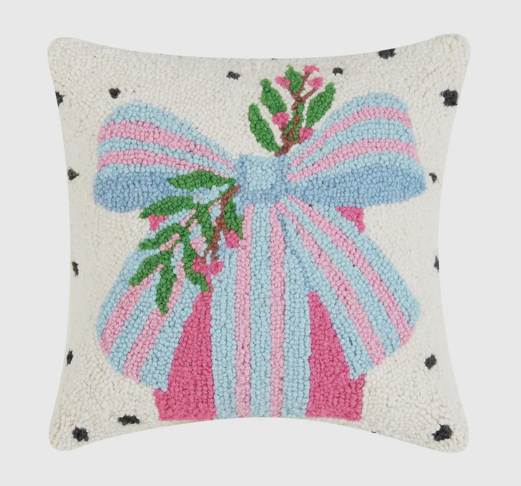 Spotted holiday bow hook pillow(seasonal items not returnable)